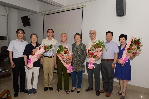 三十年后再聚首，心念师恩忆往昔——记江南大学外国语学院80级日语班毕业三十周年纪念会